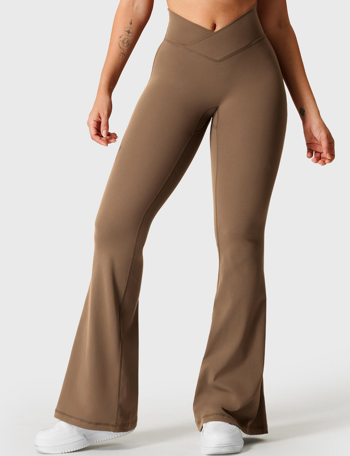 Leggings Acampanados CoreFlex con Cintura en V