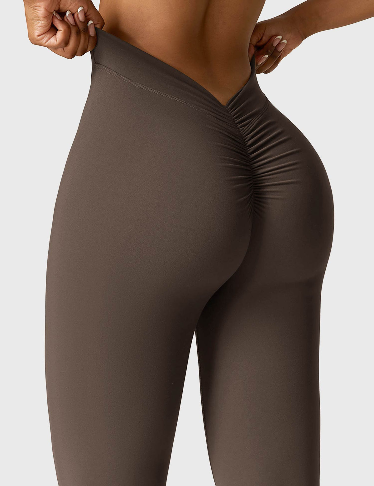 Leggings Acampanados Contour con Espalda en V