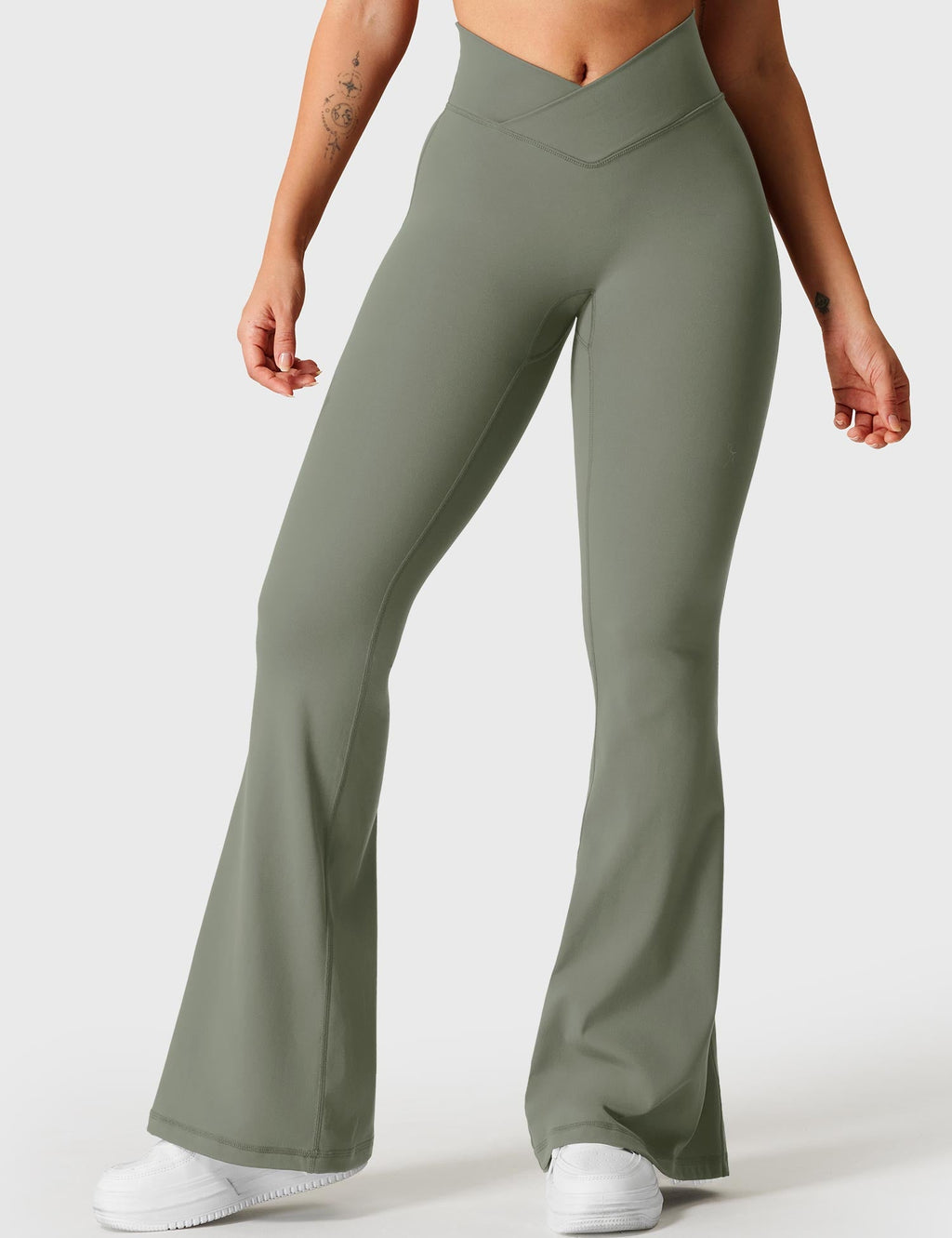Leggings Acampanados CoreFlex con Cintura en V