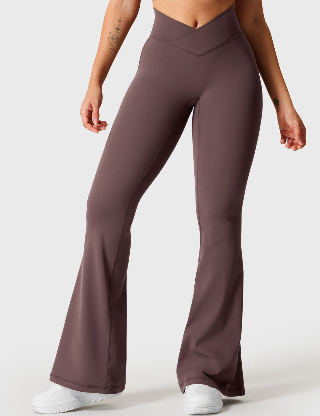 Leggings Acampanados CoreFlex con Cintura en V