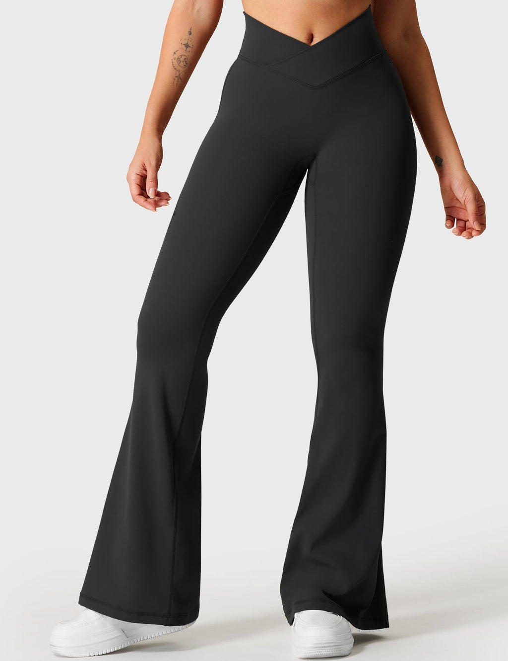 Leggings Acampanados CoreFlex con Cintura en V