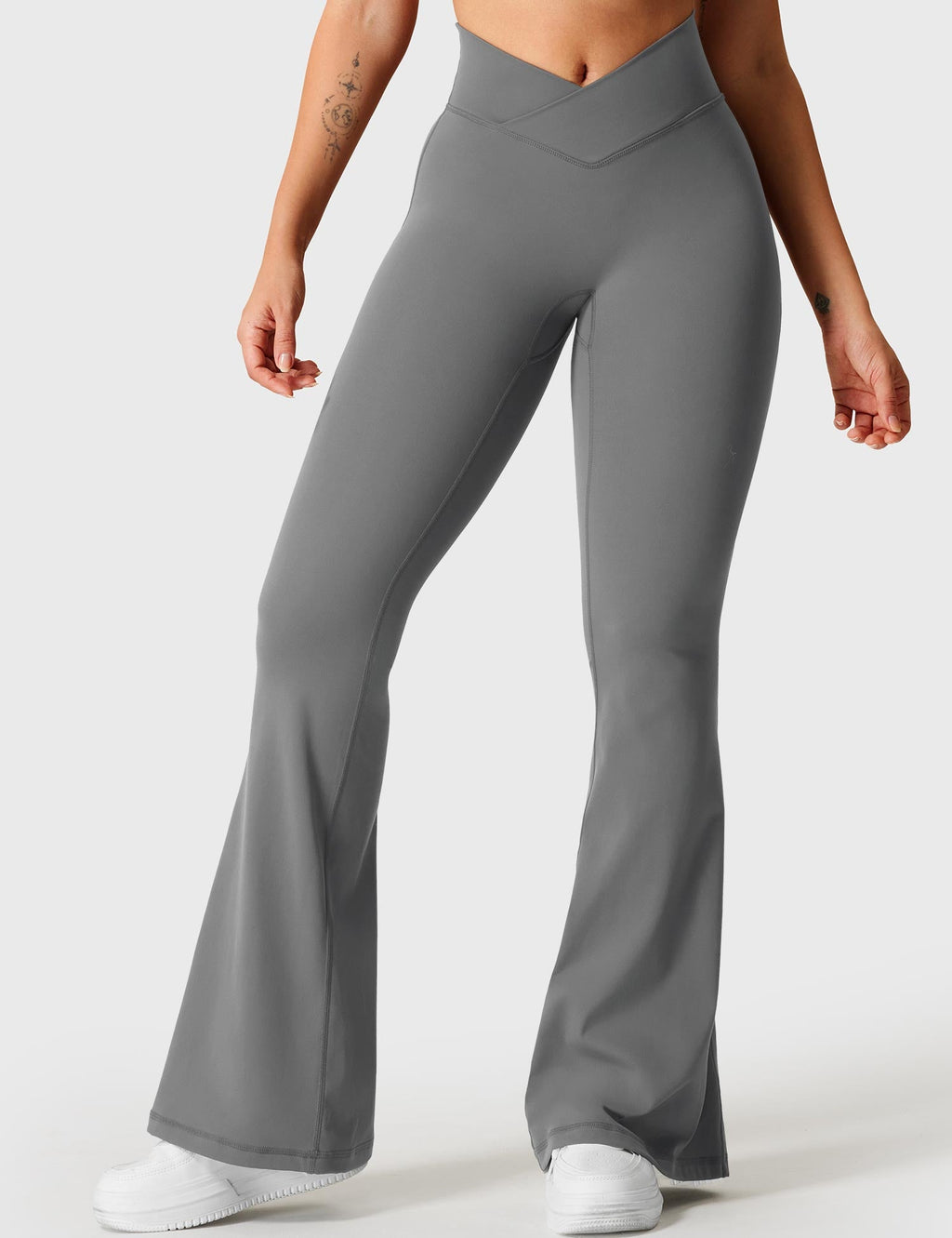 Leggings Acampanados CoreFlex con Cintura en V