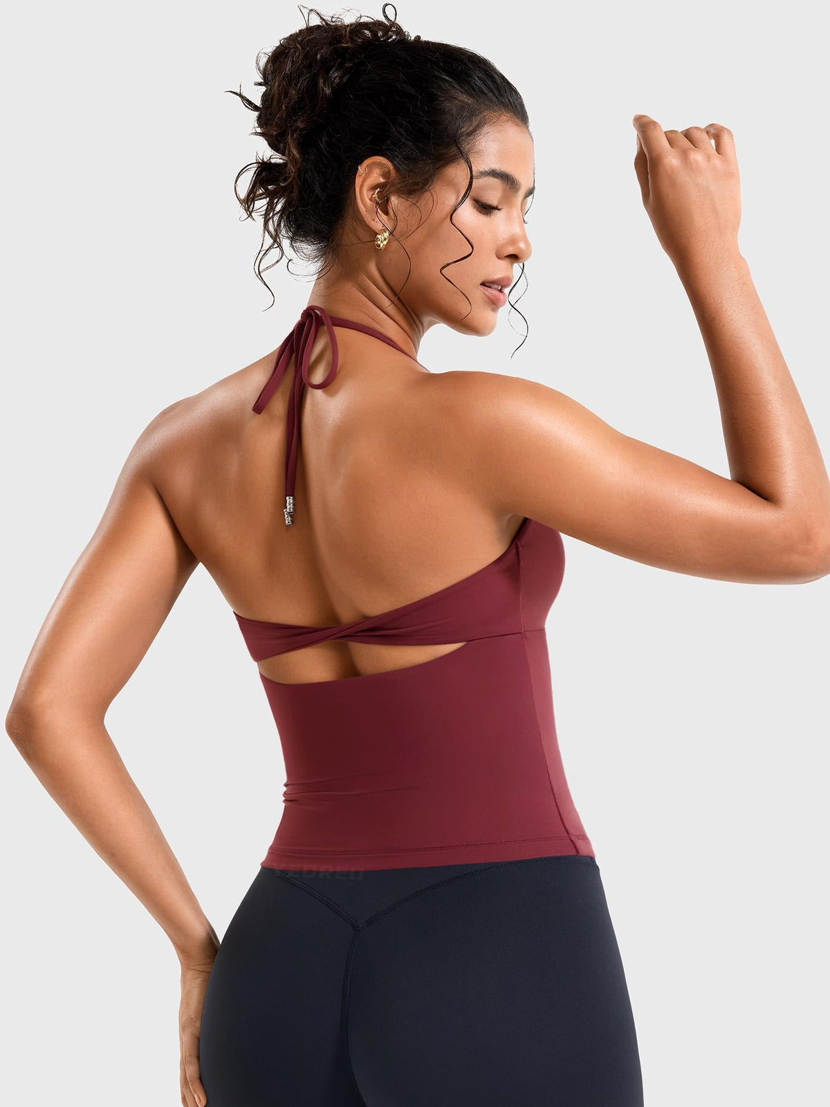 Top CoreFlex Halter con Espalda Torcida