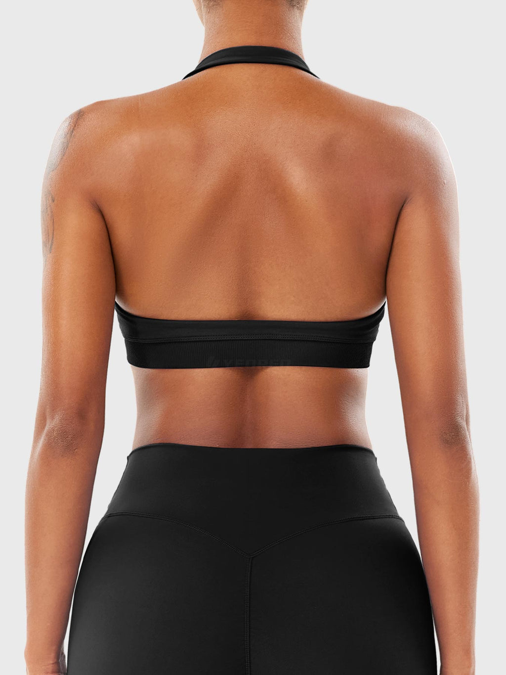 Sostén Deportivo CoreFlex Halter sin Costuras