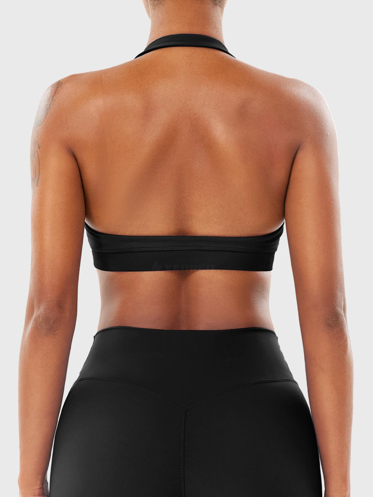 Sostén Deportivo CoreFlex Halter sin Costuras