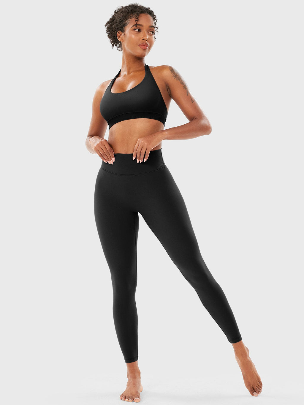 Sostén Deportivo CoreFlex Halter sin Costuras