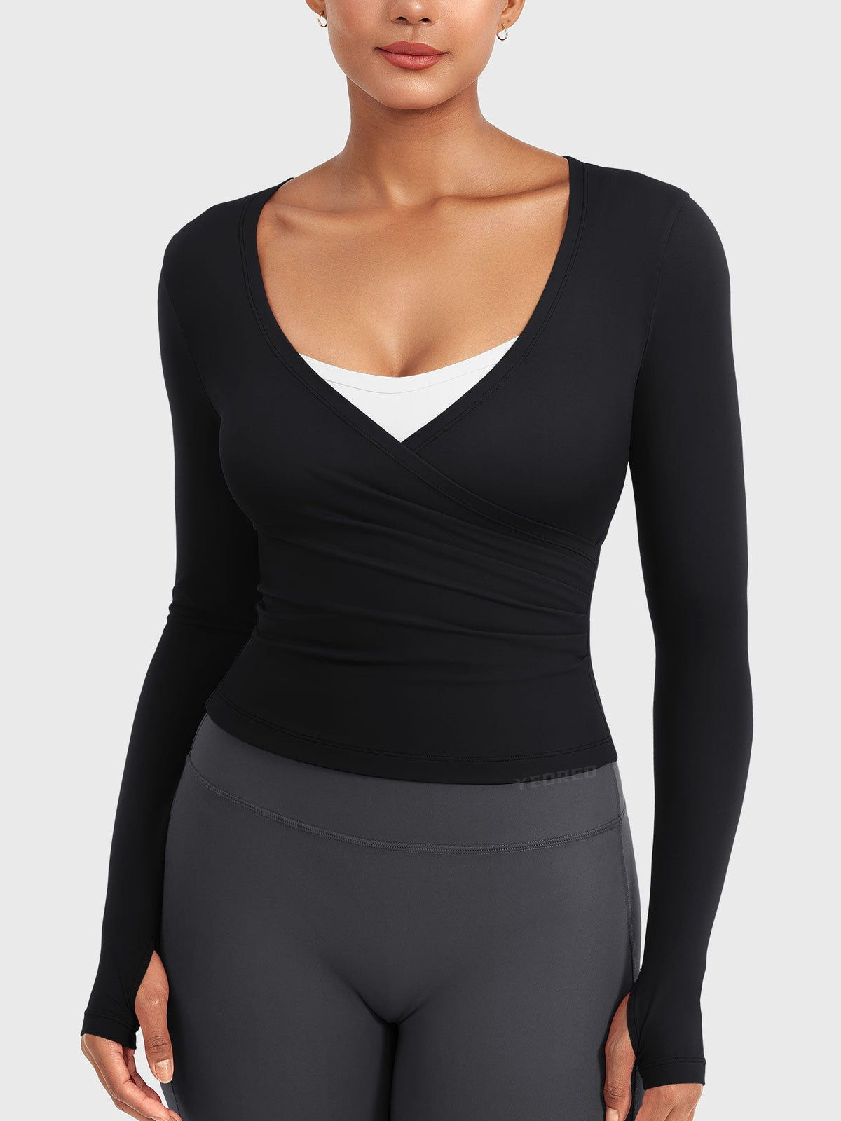 Top Ease de Manga Larga con Cuello en V