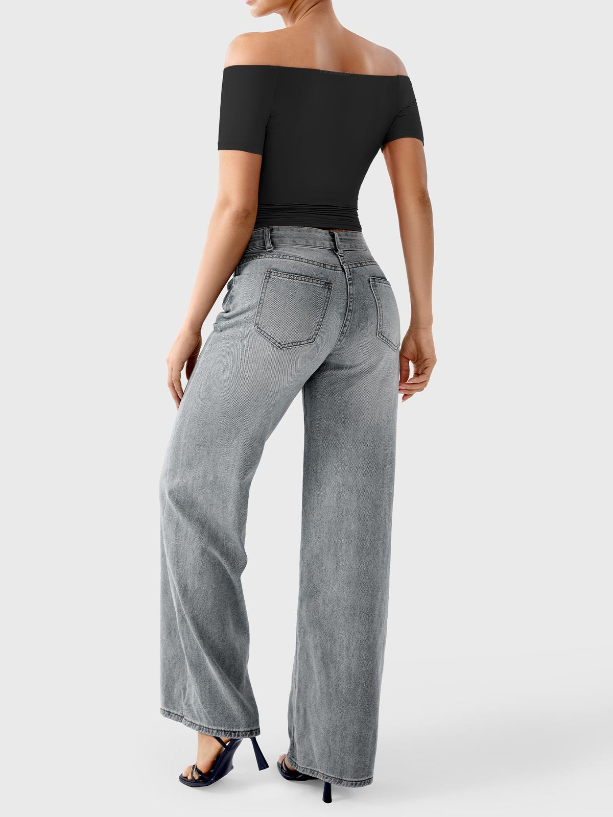 Top Ease de Hombros Descubiertos y Manga Corta