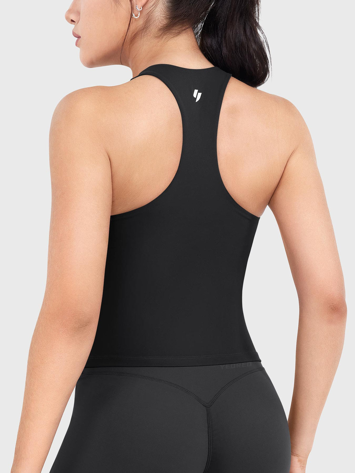 Top CoreFlex con Cuello en U y Espalda Nadadora