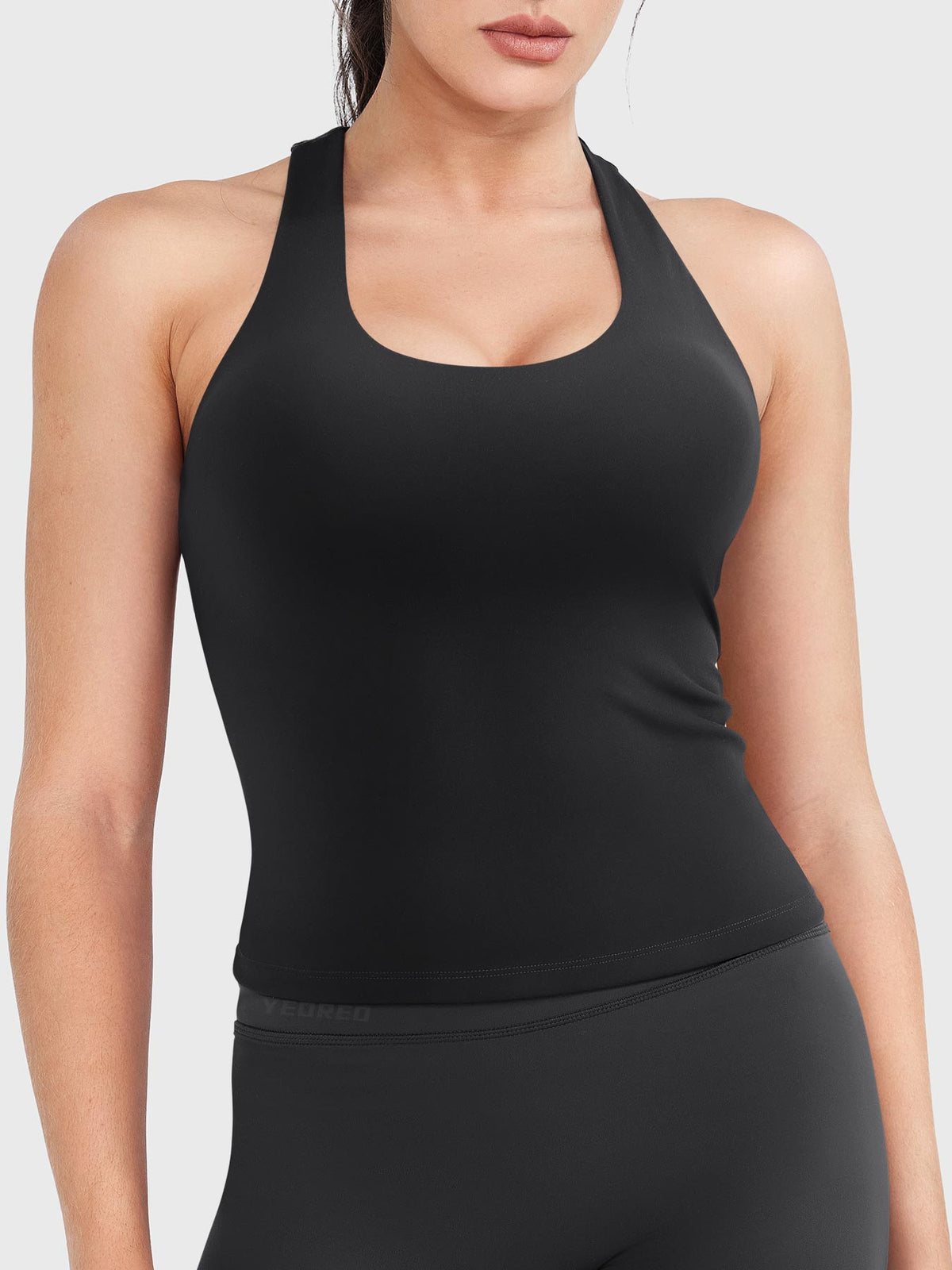 Top CoreFlex con Cuello en U y Espalda Nadadora