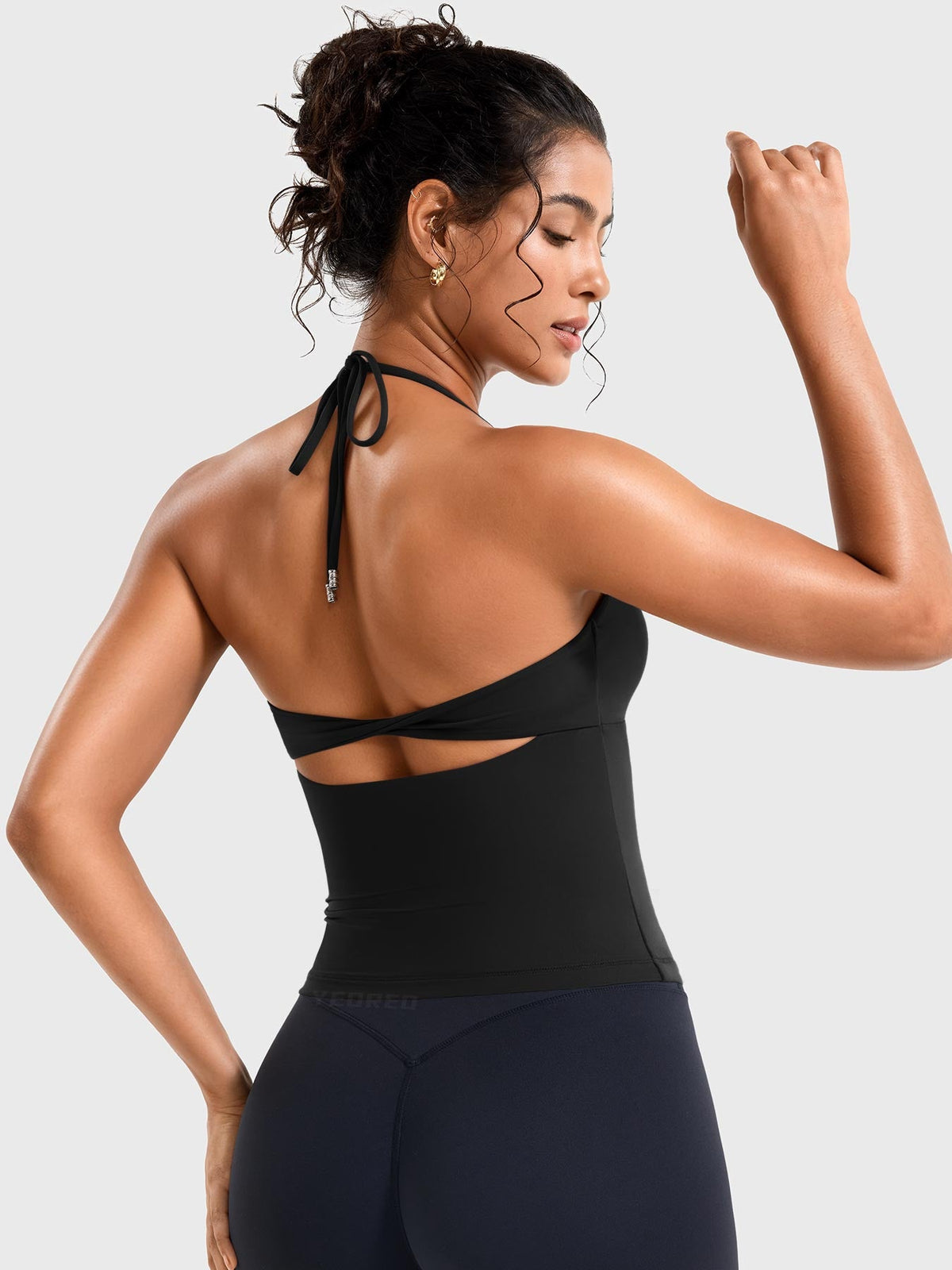Top CoreFlex Halter con Espalda Torcida
