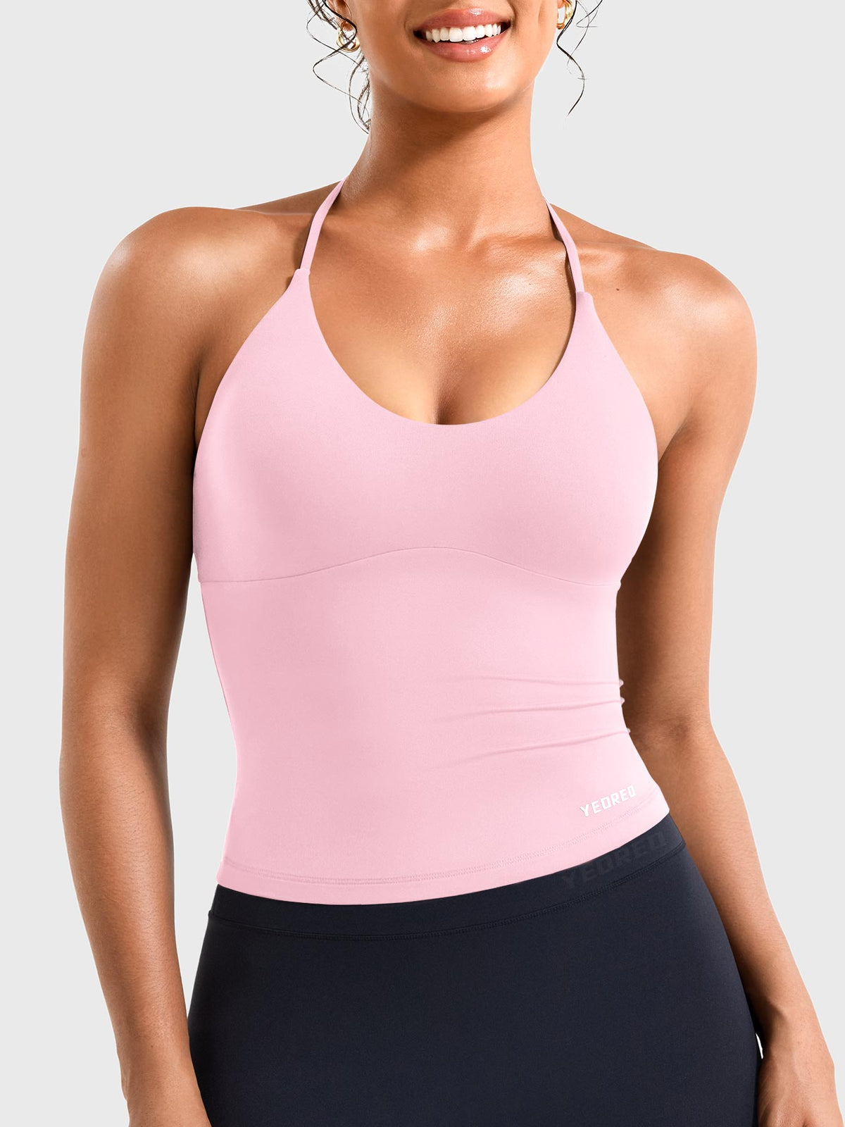 Top CoreFlex Halter con Espalda Torcida