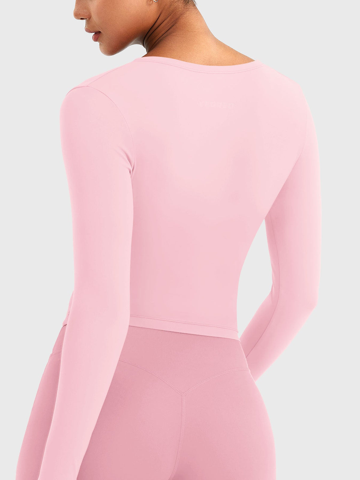 Top Ease de Manga Larga con Cuello en V