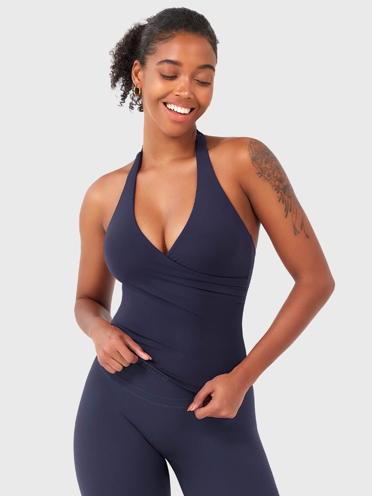 Top CoreFlex Halter con Cuello en V
