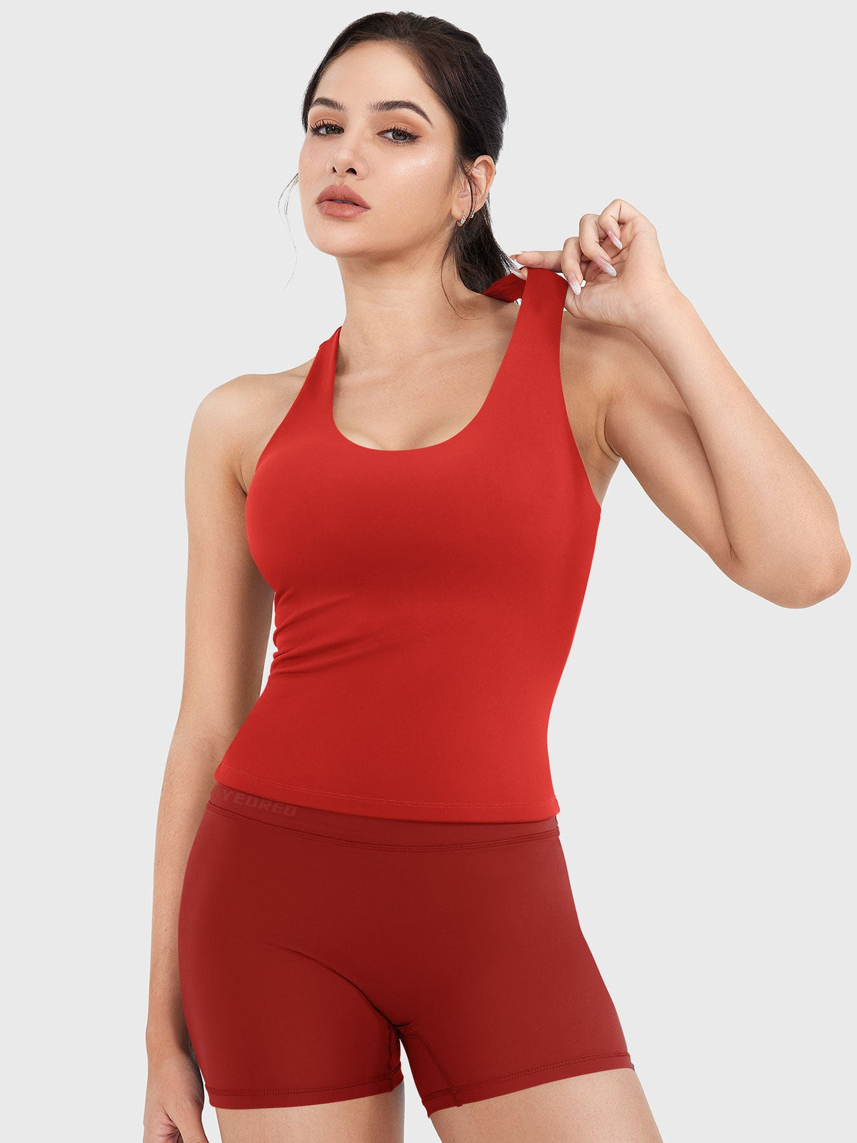 Top CoreFlex con Cuello en U y Espalda Nadadora