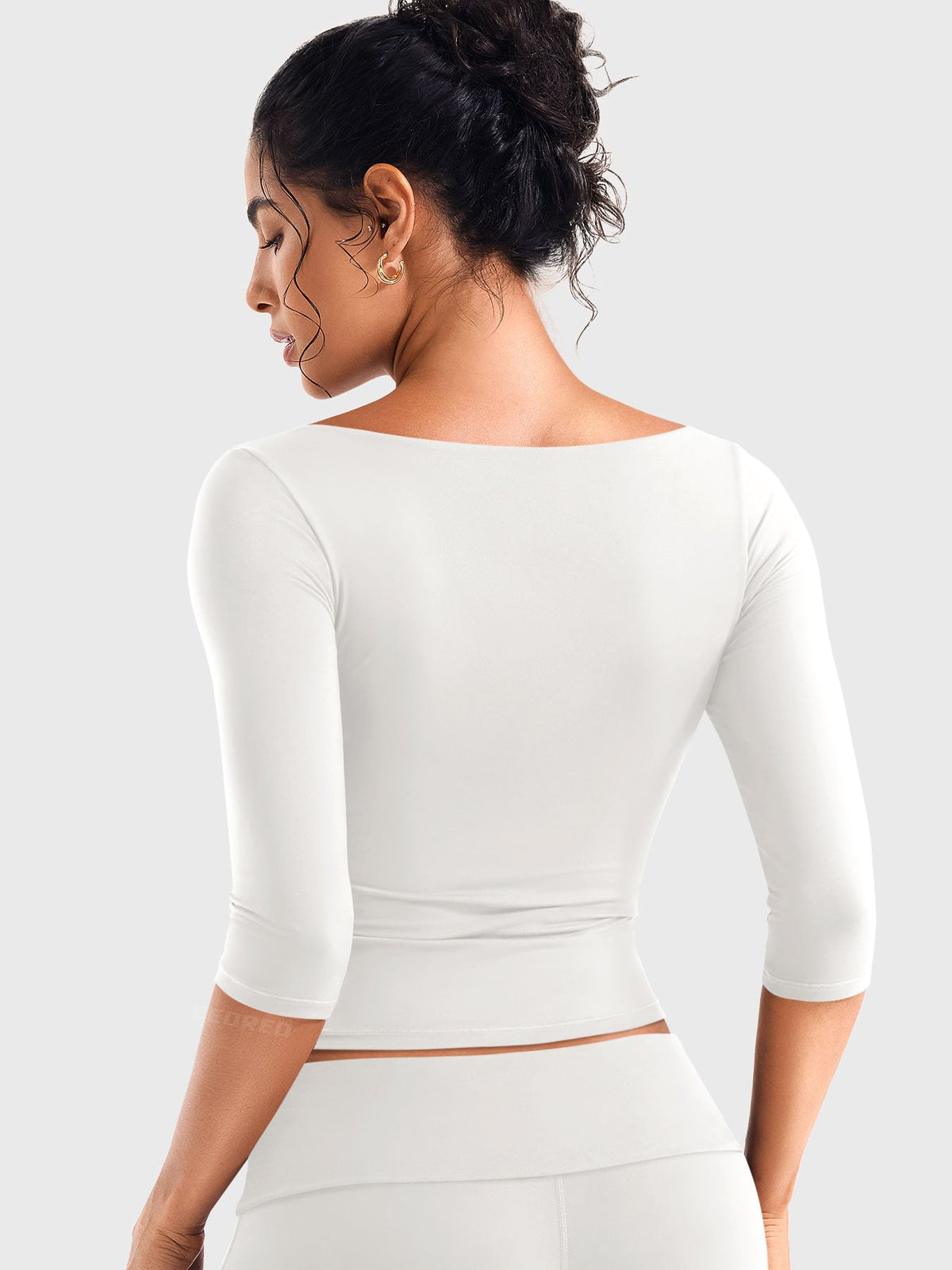 Top Ease de Manga 3/4 con Cuello Redondo Amplio