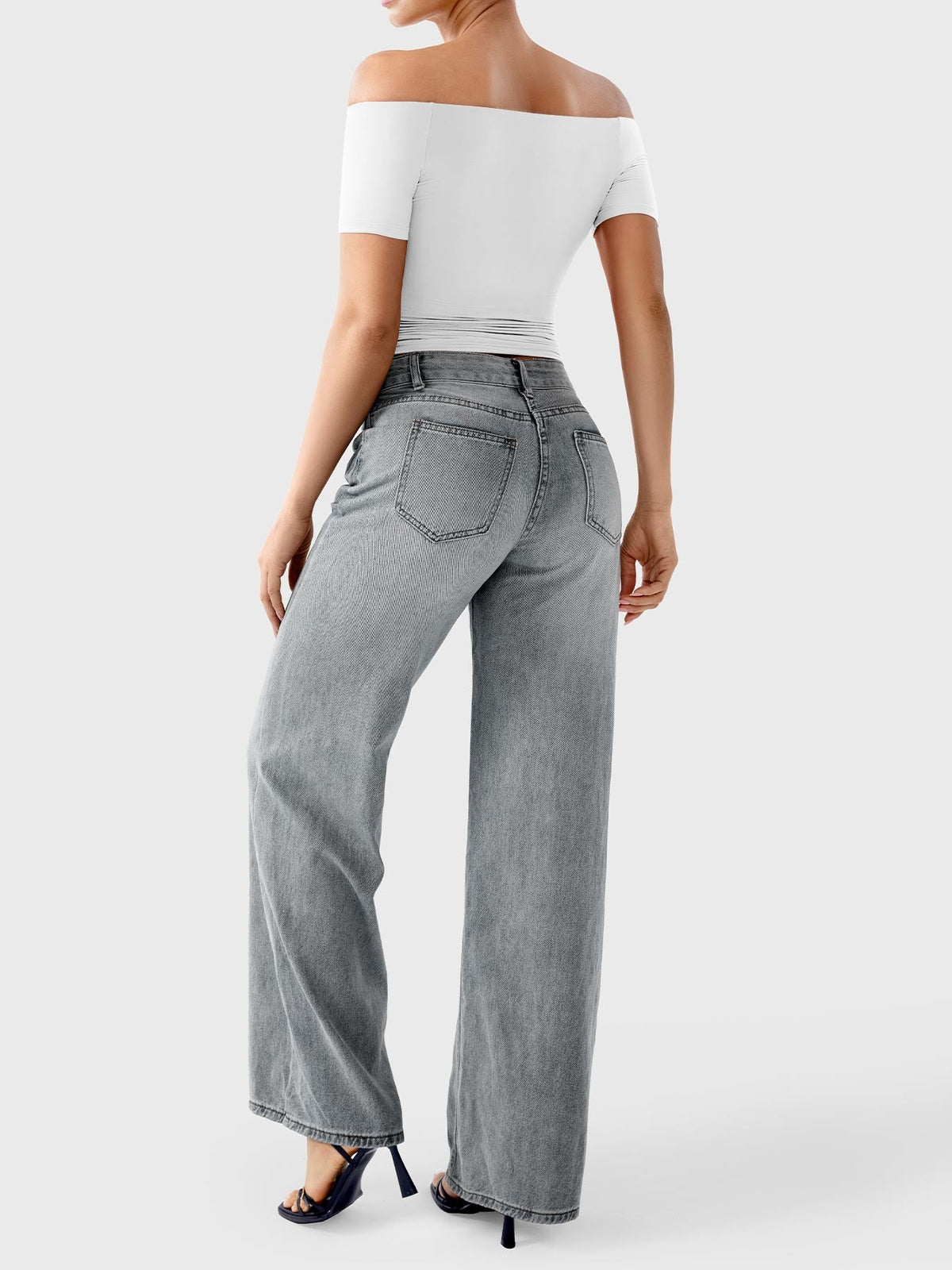 Top Ease de Hombros Descubiertos y Manga Corta