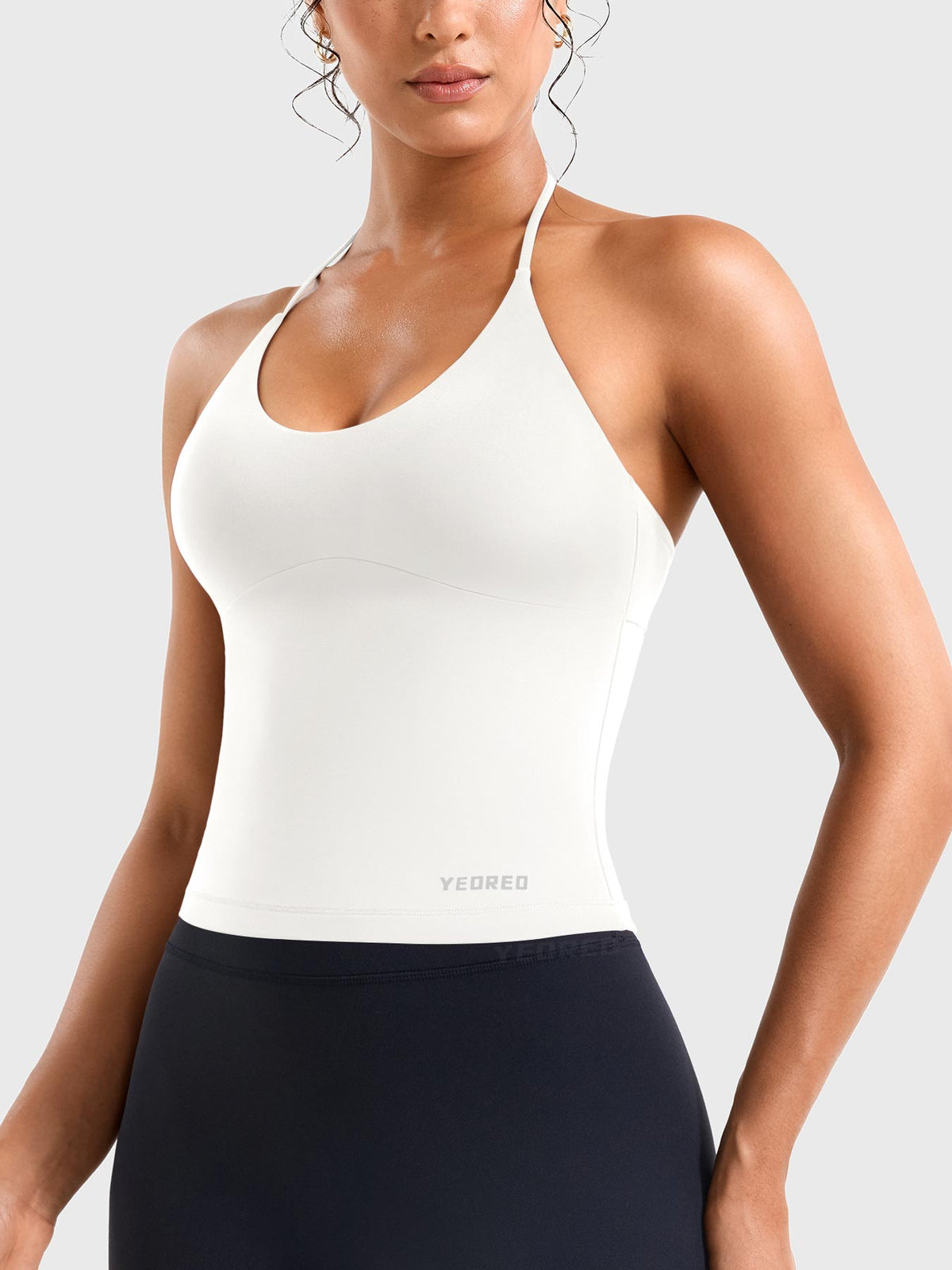 Top CoreFlex Halter con Espalda Torcida