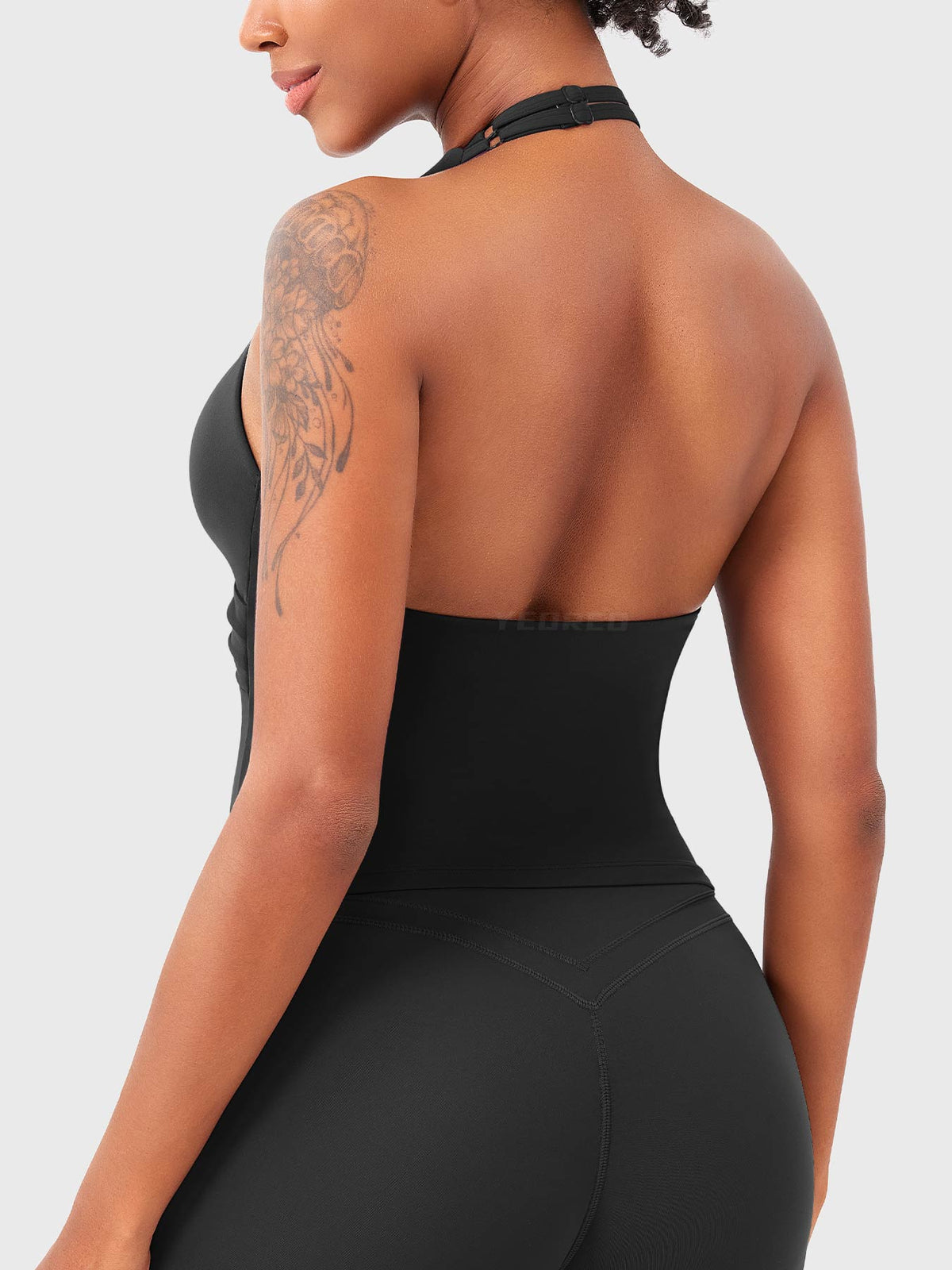 Top CoreFlex Halter con Cuello en V