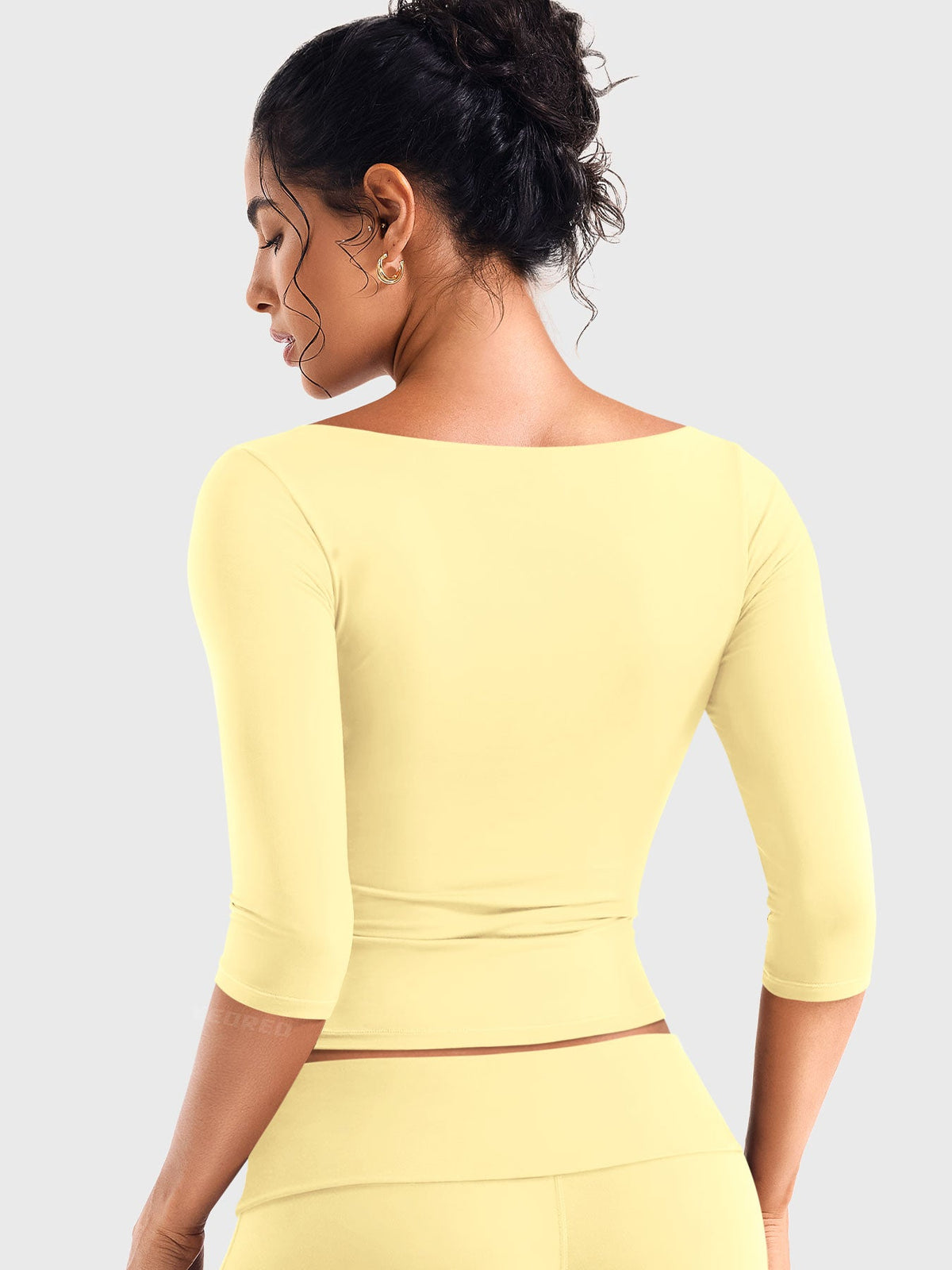 Top Ease de Manga 3/4 con Cuello Redondo Amplio