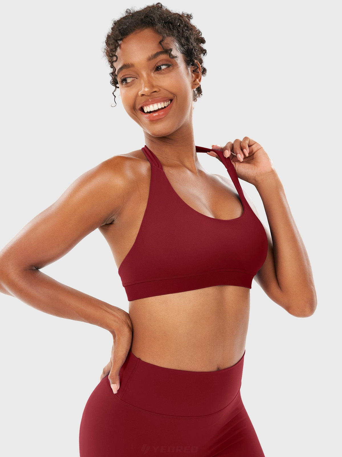 Sostén Deportivo CoreFlex Halter sin Costuras