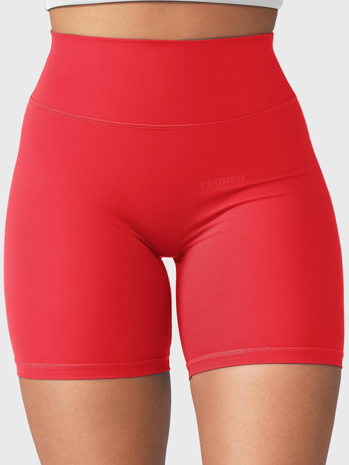 Short SoftHue de 6" con Fruncido