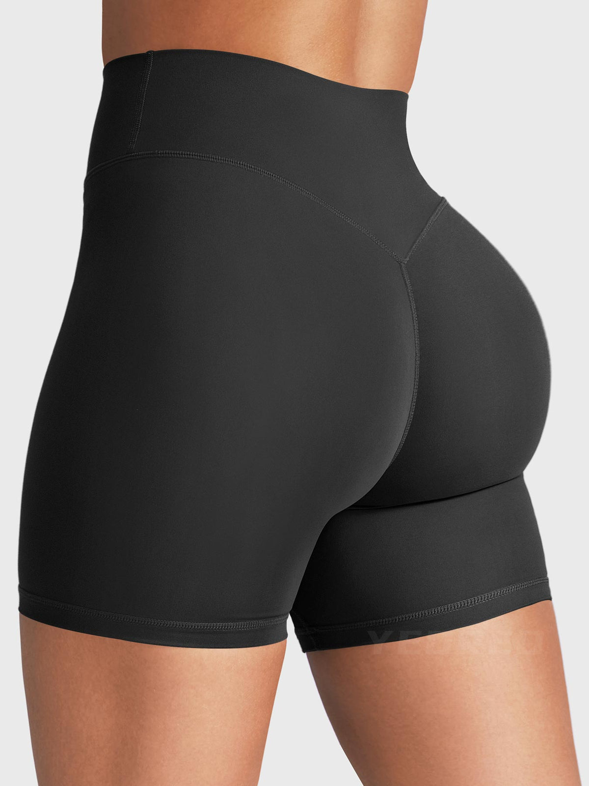 Short SoftHue de 6" con Fruncido