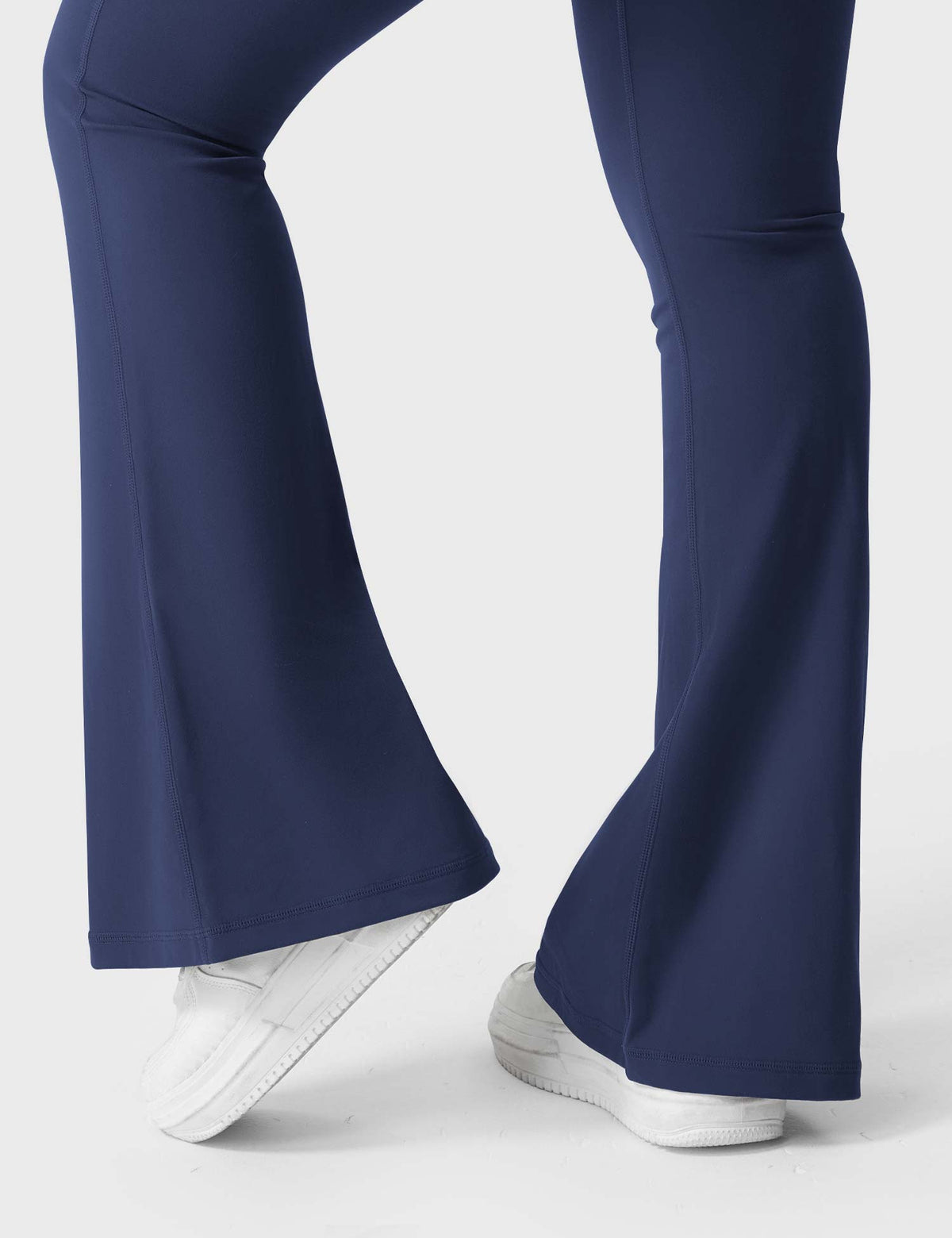 Leggings Acampanados CoreFlex de 31.5" con Bolsillos